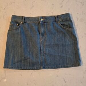 H&M Womens Denim Mini Skirt Medium Wash Blue Size 12 Five Pocket Cotton Blend